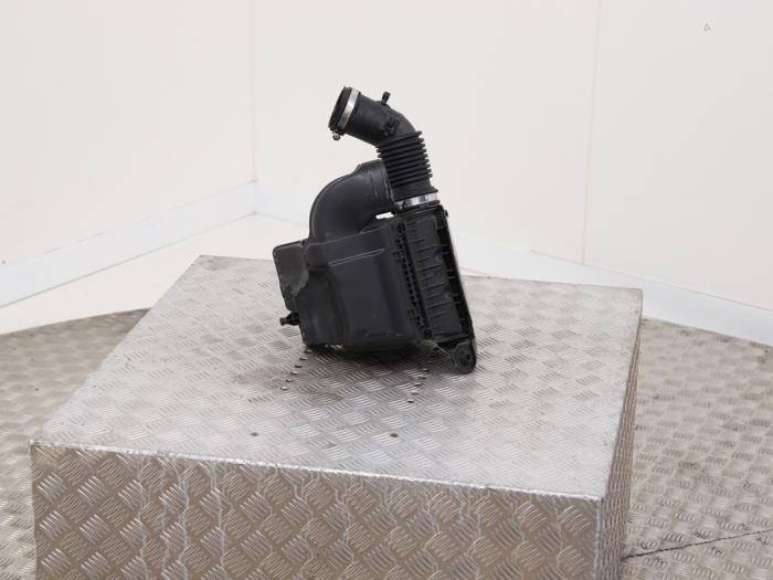 Begagnade Luftfilter Renault Megane IV (RFBB) 1.3 TCe 140 16V Pris € 29,00 Marginaltabell erbjuds av Automaterialen Ronald Morien B.V.