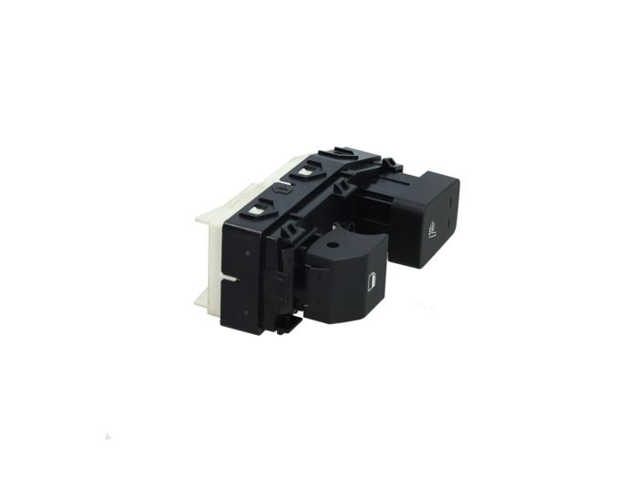 Usados Interruptor de ventanilla eléctrica Kia EV6 (CV) 77.4 kWh GT AWD Precio € 39,00 IVA incluido ofrecido por Automaterialen Ronald Morien B.V.