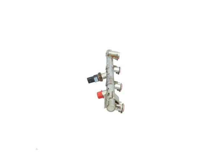 Usagé Système d'injection Renault Megane IV (RFBB) 1.3 TCe 100 16V Prix € 55,00 Règlement à la marge proposé par Automaterialen Ronald Morien B.V.