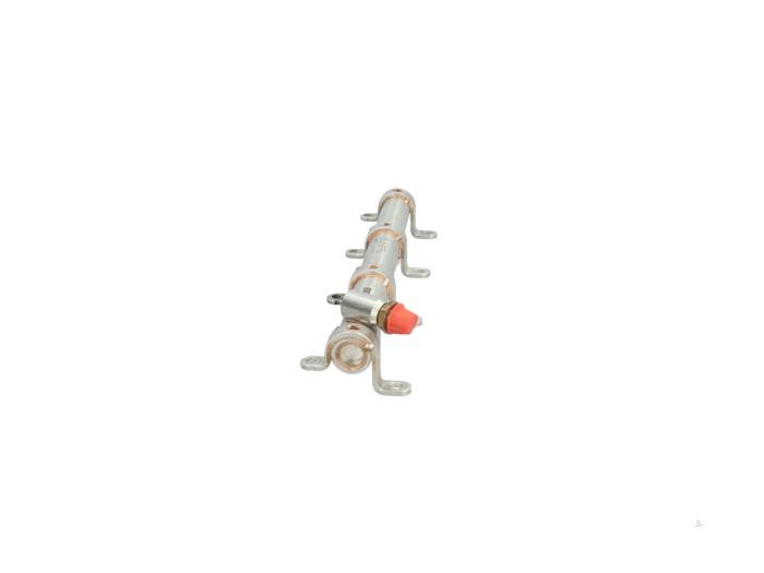 Gebrauchte Kraftstoffverteiler Porsche Cayenne III (9YA) 3.0 V6 Turbo 24V Preis € 55,00 Margenregelung angeboten von Automaterialen Ronald Morien B.V.