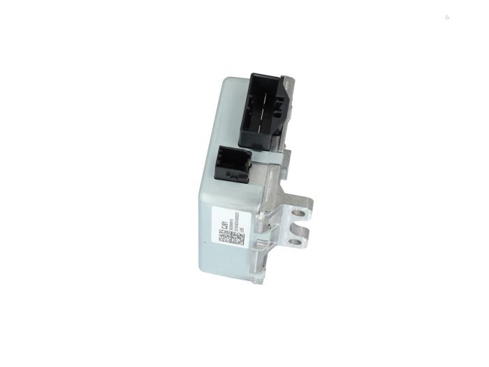 Used Power steering computer Kia Stonic (YB) 1.0i T-GDi 12V Eco-Dynamics+ Price € 195,00 Inclusive VAT offered by Automaterialen Ronald Morien B.V.