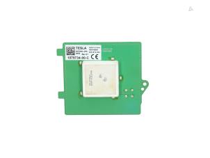 Begagnade Antenn Tesla Model 3 Long Range 72kWh Pris € 65,00 Inklusive moms erbjuds av Automaterialen Ronald Morien B.V.