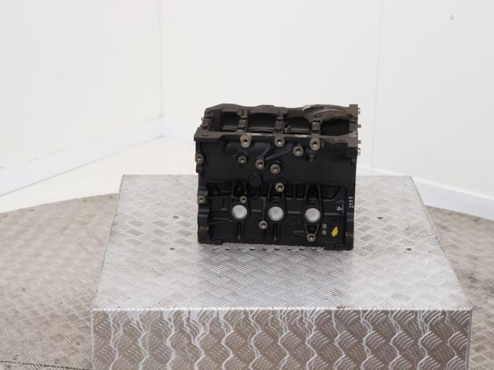 Gebrauchte Motor Unterblock Volkswagen Polo III Classic (6KV2) Preis € 250,00 Margenregelung angeboten von Automaterialen Ronald Morien B.V.