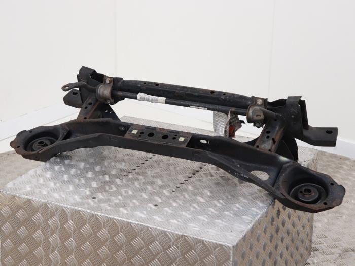 Usados Subchasis Ford Focus 3 1.0 Ti-VCT EcoBoost 12V 100 Precio € 49,00 Norma de margen ofrecido por Automaterialen Ronald Morien B.V.