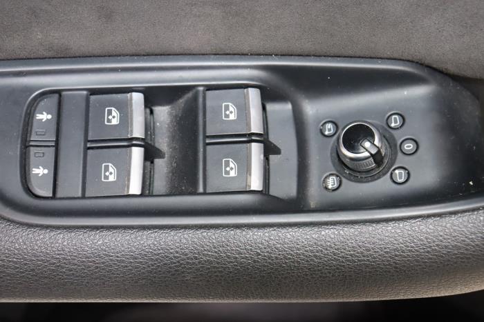 Zestaw powlok (kompletny) z Audi Q7 (4MB/4MG) 3.0 TDI V6 24V e-tron plug-in hybrid 2016
