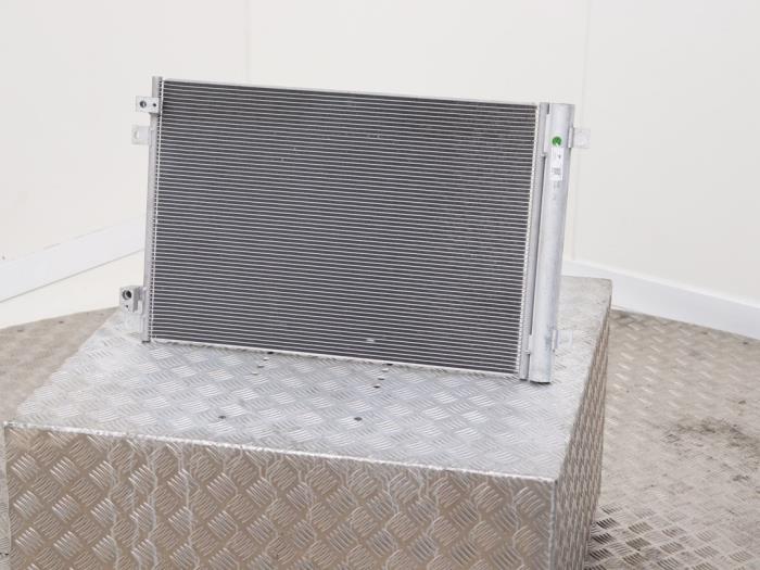 Usagé Condenseur de climatisation MG MG4 Electric Standard 51 kWh Prix € 125,00 Règlement à la marge proposé par Automaterialen Ronald Morien B.V.