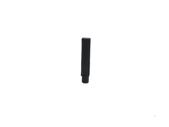 Używane Keyless Entry-Antena MG MG4 Electric Standard 51 kWh Cena € 15,00 Procedura marży oferowane przez Automaterialen Ronald Morien B.V.