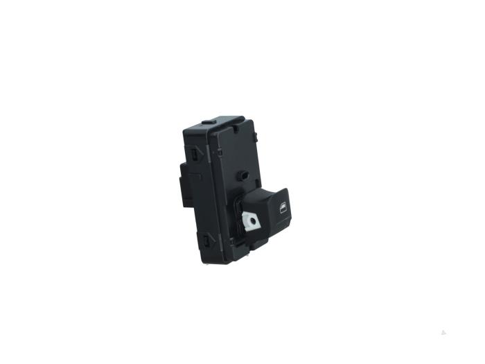 Usados Interruptor de ventanilla eléctrica MG MG4 Electric Standard 51 kWh Precio € 25,00 Norma de margen ofrecido por Automaterialen Ronald Morien B.V.