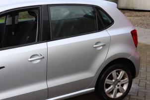 Gebrauchte Tür 4-türig links hinten Volkswagen Polo V (6R) 1.4 16V Preis € 295,00 Margenregelung angeboten von Automaterialen Ronald Morien B.V.