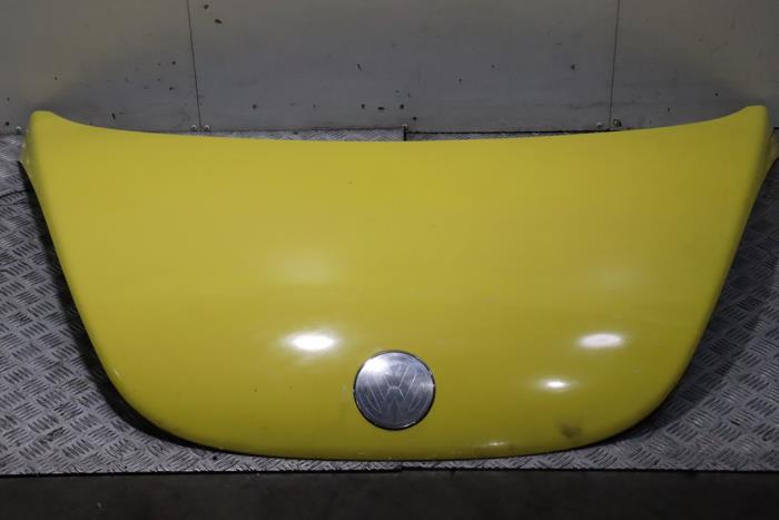 Używane Maska Volkswagen New Beetle (9C1/9G1) 2.3 V5 20V Cena € 75,00 Procedura marży oferowane przez Automaterialen Ronald Morien B.V.