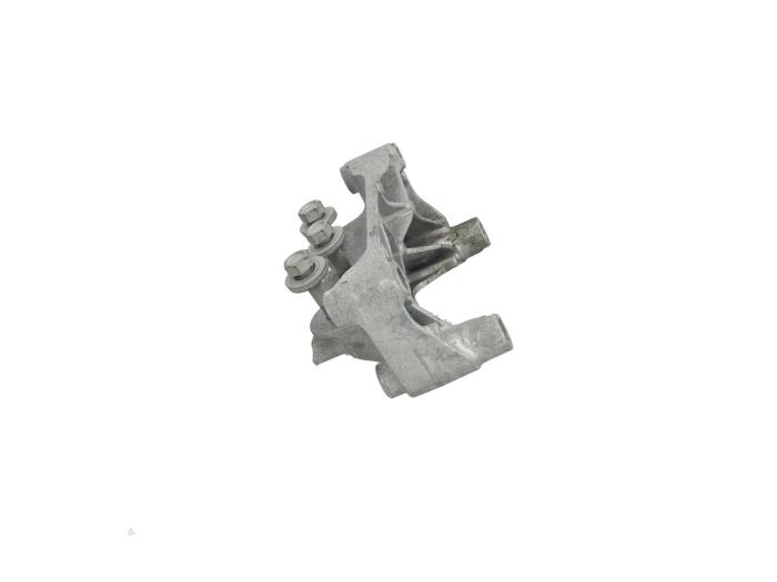 Usagé Support moteur Opel Astra K Sports Tourer 1.2 Turbo 12V Prix € 25,00 Règlement à la marge proposé par Automaterialen Ronald Morien B.V.