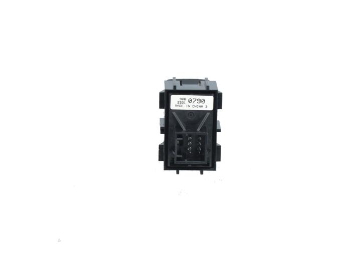 Gebrauchte Handbremse Schalter Opel Astra K 1.2 Turbo 12V Preis € 9,99 Mit Mehrwertsteuer angeboten von Automaterialen Ronald Morien B.V.