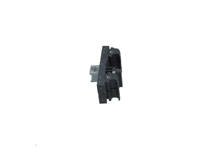 Usados Interruptor combinado de ventanillas Seat Altea XL (5P5) 1.6 Precio € 10,00 Norma de margen ofrecido por Automaterialen Ronald Morien B.V.