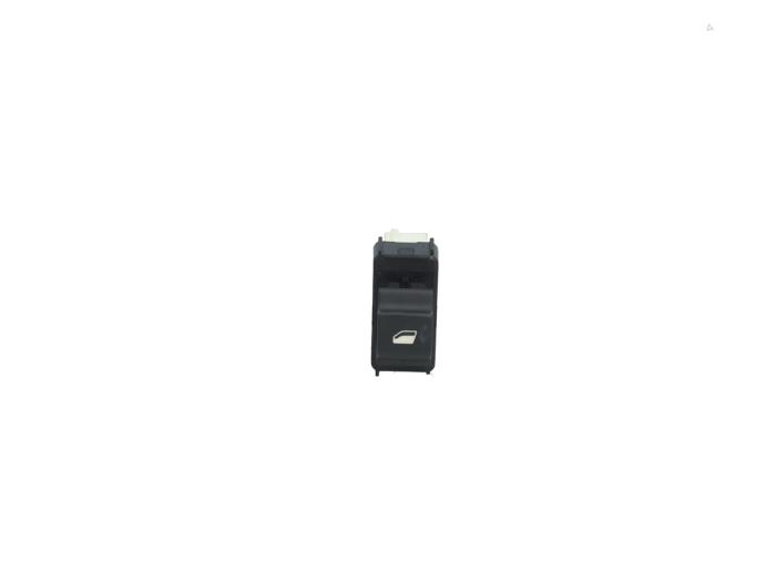 Electric window switch from a Peugeot 2008 (UD/UK/UR/US/UX) 1.2 VTi 12V PureTech 130 2022