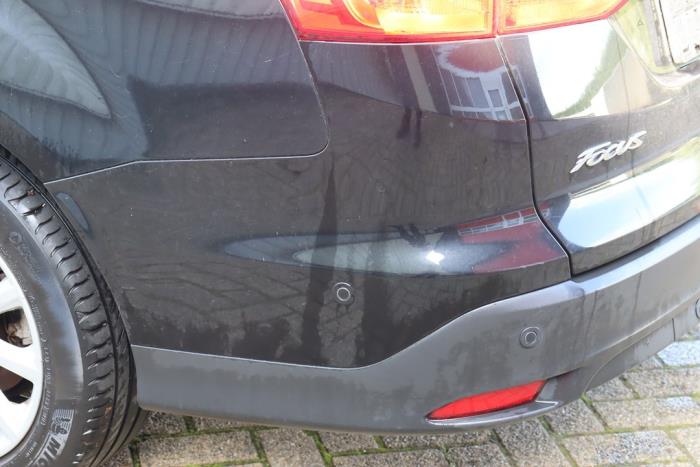 Zderzak tylny z Ford Focus 3 Wagon 1.6 TDCi 2015