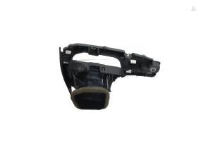 Usagé Grille aération tableau de bord Audi S5 Sportback (F5A/F5F) 3.0 TFSI V6 24V Prix € 25,00 Règlement à la marge proposé par Automaterialen Ronald Morien B.V.