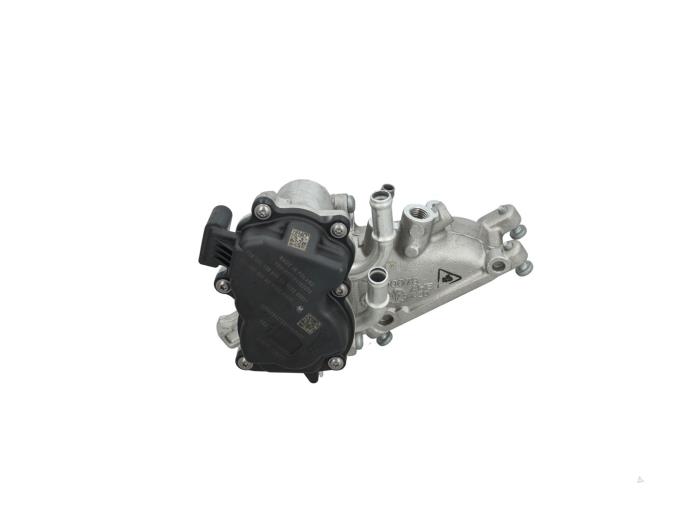 Throttle body from a Volkswagen Jetta IV (162/16A) 2.0 TDI 16V 2018