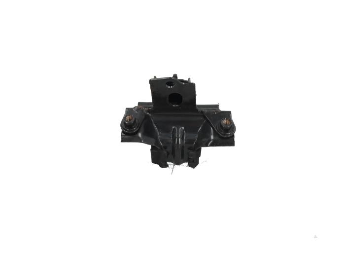 Used Engine mount Volkswagen Polo V (6R) 1.2 TSI 16V BlueMotion Technology Price € 25,00 Margin scheme offered by Automaterialen Ronald Morien B.V.