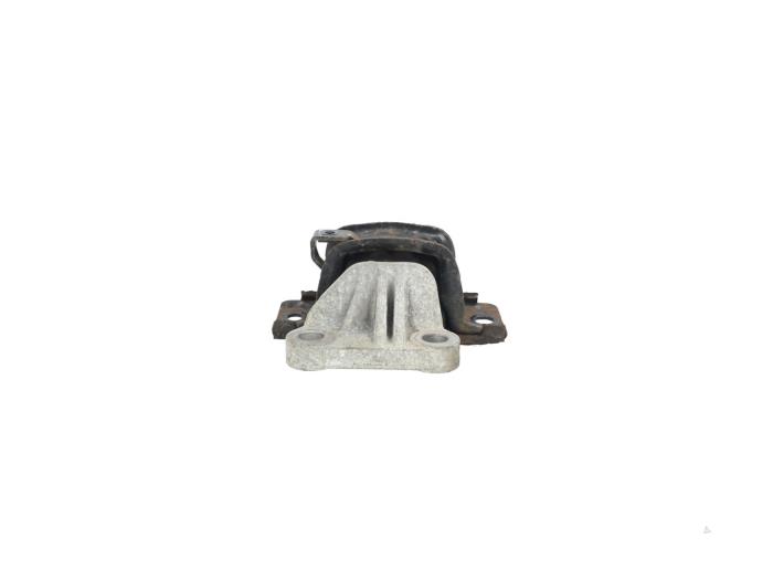Used Engine mount Opel Adam 1.2 16V Price € 25,00 Margin scheme offered by Automaterialen Ronald Morien B.V.