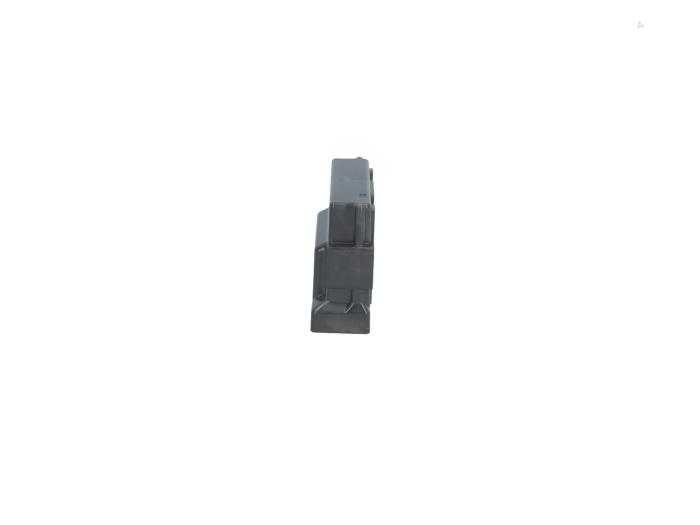 Używane Modul gateway Opel Astra K 1.2 Turbo 12V Cena € 19,00 Z VAT oferowane przez Automaterialen Ronald Morien B.V.