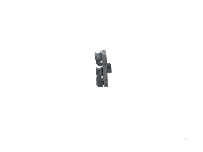 Usados Interruptor combinado de ventanillas Audi A4 Avant (B8) 2.0 TFSI 16V Quattro Precio € 15,00 Norma de margen ofrecido por Automaterialen Ronald Morien B.V.