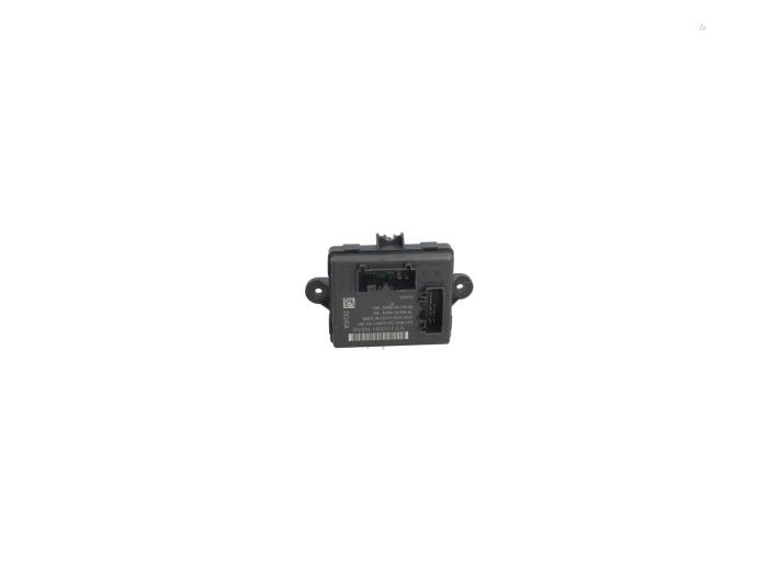 Central door locking module from a Ford Focus 3 Wagon 1.6 TDCi 2015