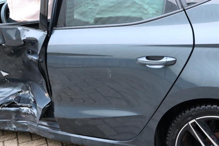 Drzwi lewe tylne wersja 4-drzwiowa z Seat Ibiza V (KJB) 1.0 TSI 12V 2019