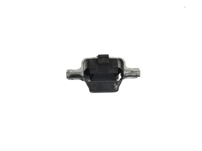 Gearbox mount from a Volkswagen Eos (1F7/F8) 2.0 FSI 16V 2006