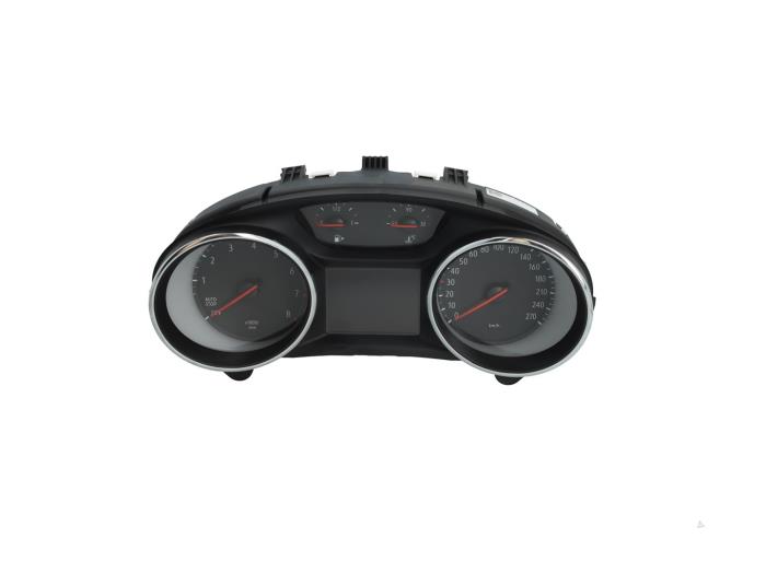 Panel de instrumentación de un Opel Insignia Sports Tourer 1.5 Turbo 16V 165 2020