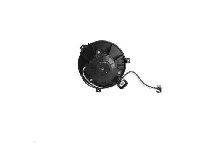 Heating and ventilation fan motor from a Opel Insignia Sports Tourer 1.5 Turbo 16V 165 2020
