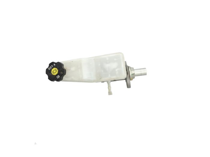 Master cylinder from a Opel Insignia Sports Tourer 1.5 Turbo 16V 165 2020
