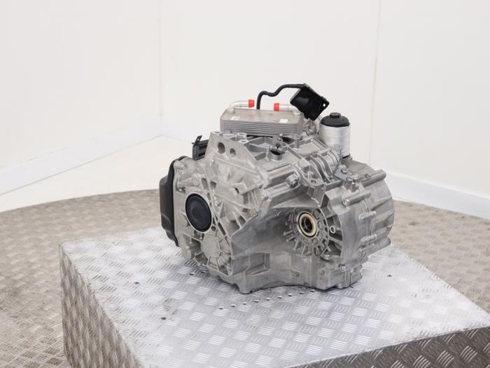 Gearbox from a Audi Q2 (GAB/GAG) 1.0 30 TFSI 12V 2020