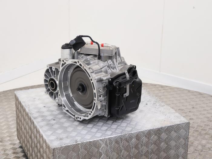 Gearbox from a Audi Q2 (GAB/GAG) 1.0 30 TFSI 12V 2020
