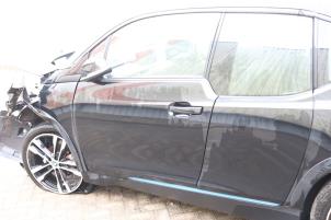 Używane Drzwi lewe przednie wersja 4-drzwiowa BMW i3 (I01) i3s Cena € 595,01 Z VAT oferowane przez Automaterialen Ronald Morien B.V.
