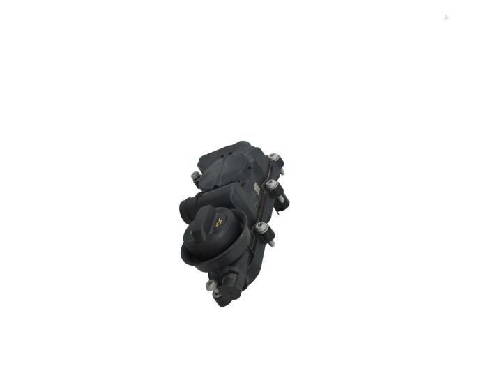 Used PCV valve Volkswagen Golf VIII (CD1) 1.5 eTSI 16V Price € 15,00 Inclusive VAT offered by Automaterialen Ronald Morien B.V.