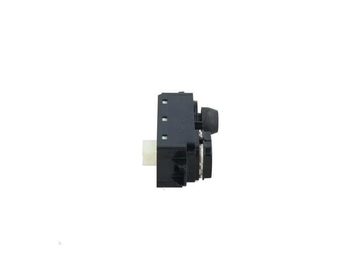 Used On-board computer controller Peugeot 2008 (CU) 1.2 Vti 12V PureTech 82 Price € 15,00 Margin scheme offered by Automaterialen Ronald Morien B.V.