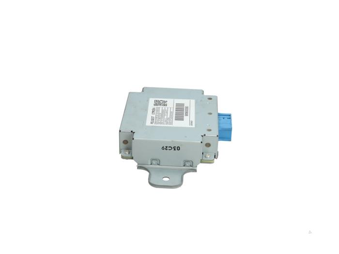 Używane Modul kamery Peugeot 3008 II (M4/MC/MJ/MR) 1.2 12V e-THP PureTech 130 Cena € 125,00 Procedura marży oferowane przez Automaterialen Ronald Morien B.V.