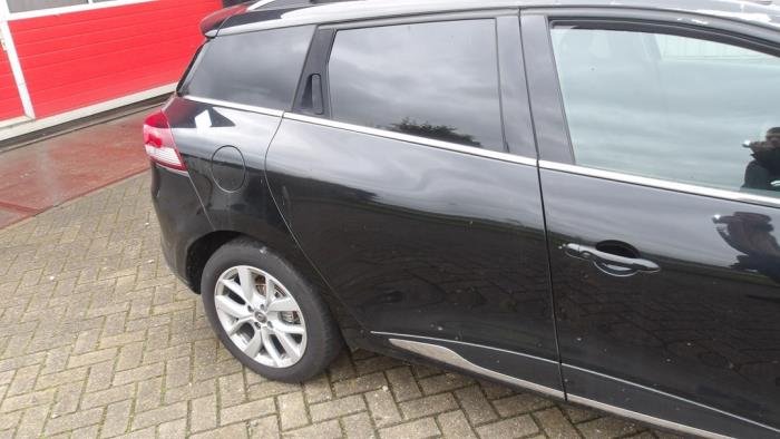 Rear door 4-door, right from a Renault Clio IV Estate/Grandtour (7R) 0.9 Energy TCE 90 12V 2020