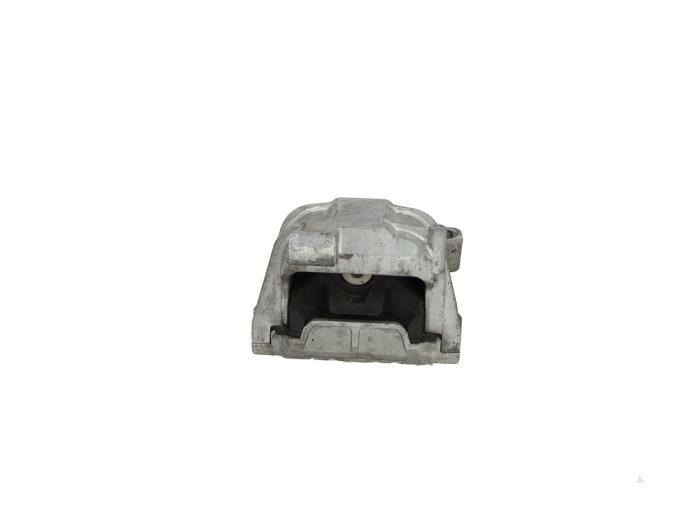 Used Engine mount Volkswagen Tiguan (5N1/2) 1.4 TSI 16V 4Motion Price € 49,00 Margin scheme offered by Automaterialen Ronald Morien B.V.