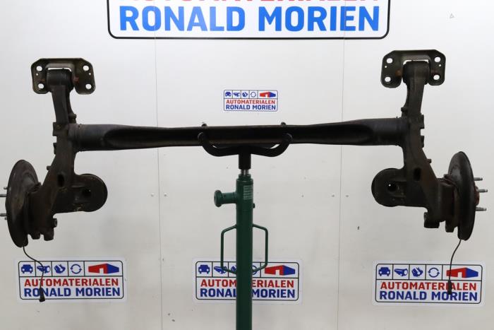 Gebrauchte Hinterachse Vorderradantrieb Opel Astra J Sports Tourer (PD8/PE8/PF8) 1.7 CDTi 16V Preis € 75,00 Margenregelung angeboten von Automaterialen Ronald Morien B.V.