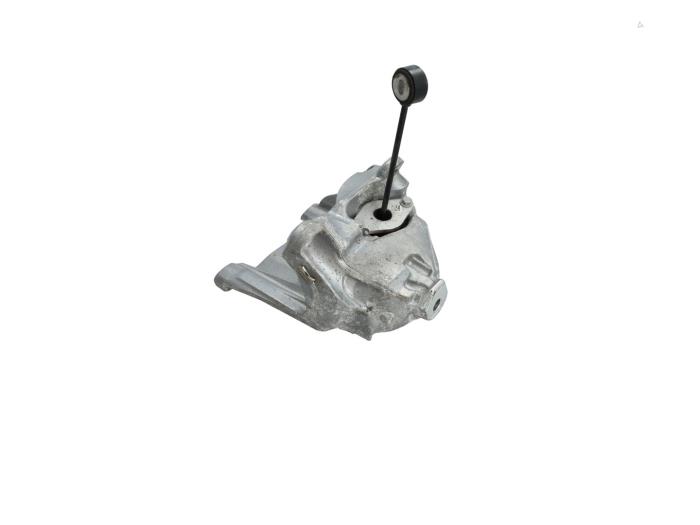 Used Engine mount Audi A4 Avant (B9) 2.0 TFSI 16V Quattro Price € 29,00 Inclusive VAT offered by Automaterialen Ronald Morien B.V.