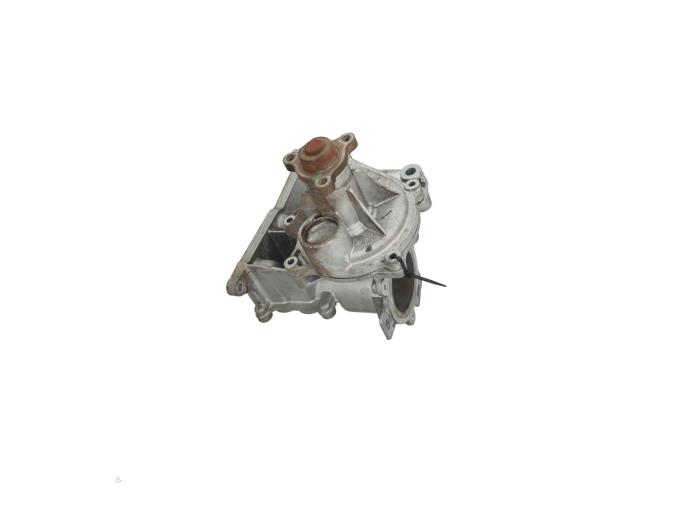 Usagé Pompe à eau Opel Astra K 1.2 Turbo 12V Prix € 195,00 Règlement à la marge proposé par Automaterialen Ronald Morien B.V.