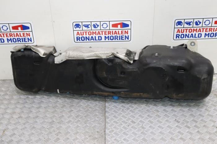 Tank from a Renault Master IV (MA/MB/MC/MD/MH/MF/MG/MH) 2.3 dCi 135 16V FWD 2022