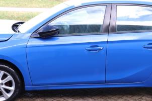 Gebrauchte Tür 4-türig links vorne Opel Corsa F (UB/UH/UP) 1.2 12V 75 Preis € 595,00 Margenregelung angeboten von Automaterialen Ronald Morien B.V.