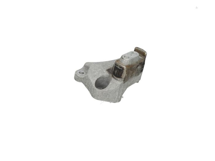 Usagé Support boîte de vitesses Opel Grandland/Grandland X 1.2 Turbo 12V Prix € 19,00 Règlement à la marge proposé par Automaterialen Ronald Morien B.V.