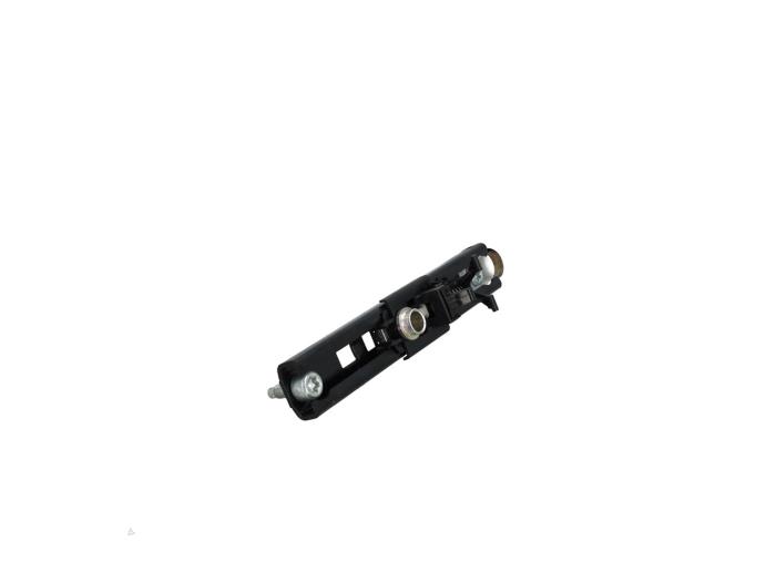 Seatbelt adjustment rail