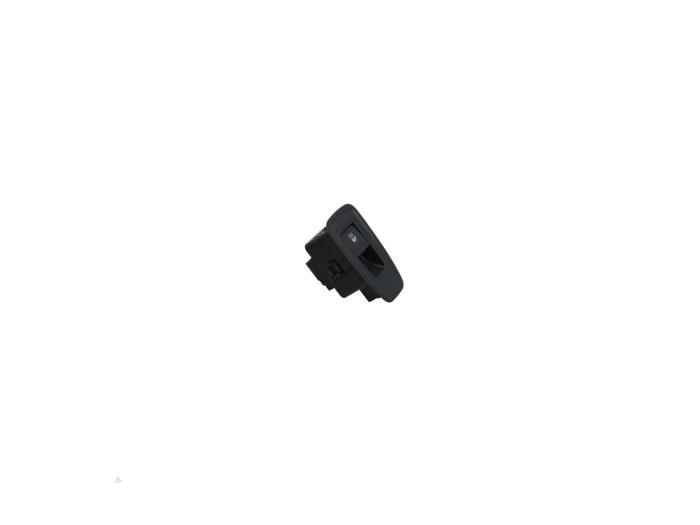 Usados Interruptor de ventanilla eléctrica Renault Clio V (RJAB) 1.6 E-Tech 145 16V Precio € 15,00 IVA incluido ofrecido por Automaterialen Ronald Morien B.V.