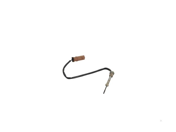 Usagé Sensor température d’échappement Peugeot Partner (GC/GF/GG/GJ/GK) 1.6 HDI 75 Phase 2 Prix € 25,00 Règlement à la marge proposé par Automaterialen Ronald Morien B.V.