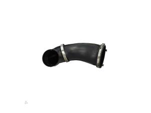 Gebrauchte Ansaugschlauch Luft Mercedes CL (215) 5.8 CL-600 V12 36V Preis € 19,00 Margenregelung angeboten von Automaterialen Ronald Morien B.V.