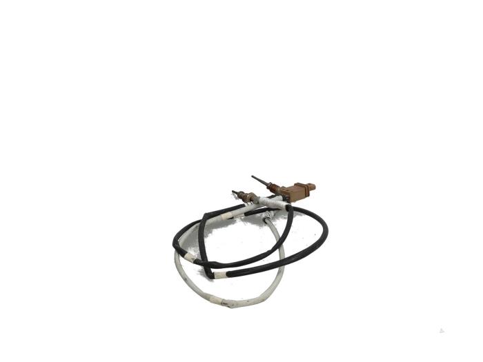 Usagé Sensor température d’échappement Volkswagen Golf VIII (CD1) 2.0 GTI Clubsport 16V Prix € 75,00 Règlement à la marge proposé par Automaterialen Ronald Morien B.V.